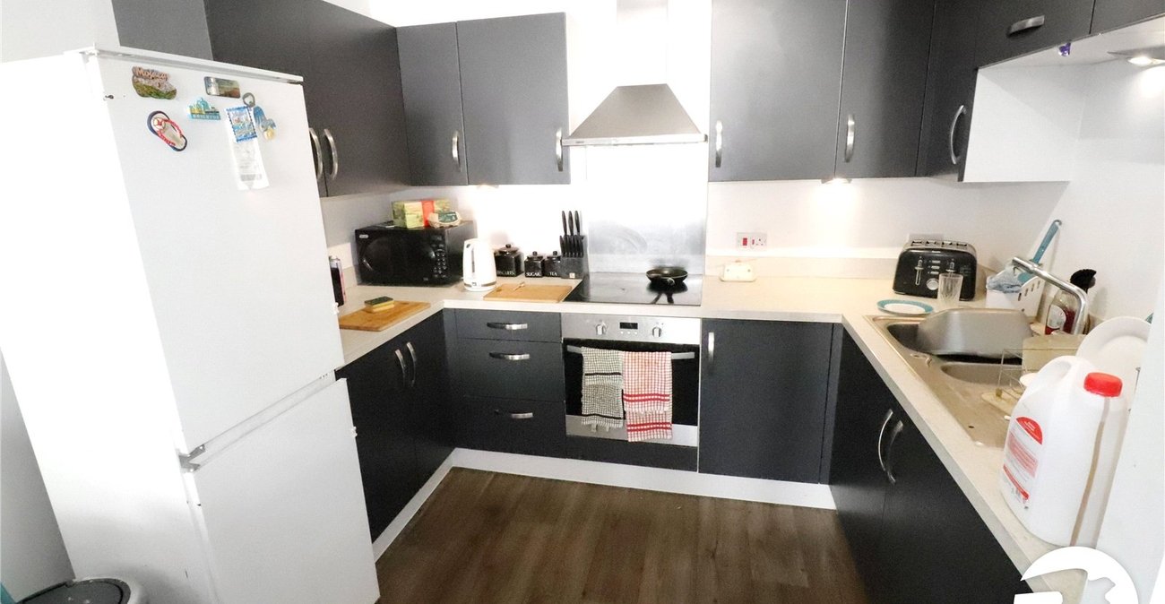 2 bedroom property for sale in Belvedere | Robinson Jackson