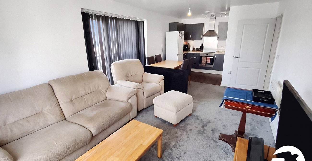 2 bedroom property for sale in Belvedere | Robinson Jackson