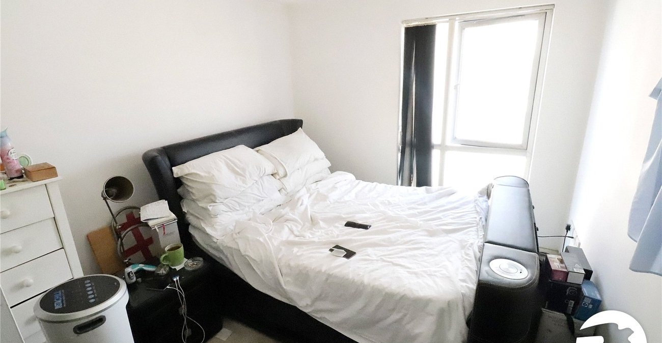 2 bedroom property for sale in Belvedere | Robinson Jackson