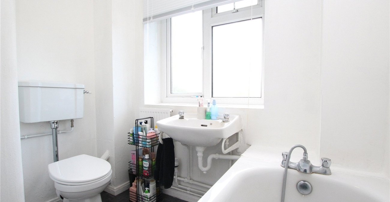 1 bedroom property for sale in Charlton | Robinson Jackson