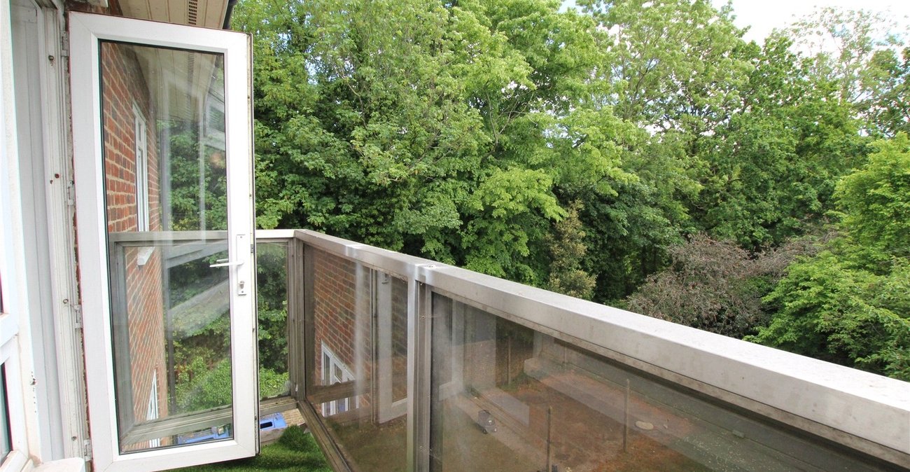 1 bedroom property for sale in Charlton | Robinson Jackson