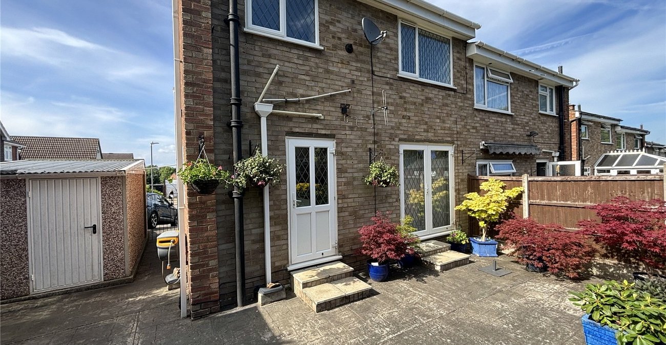 3 bedroom house for sale in Walderslade | Robinson Michael & Jackson