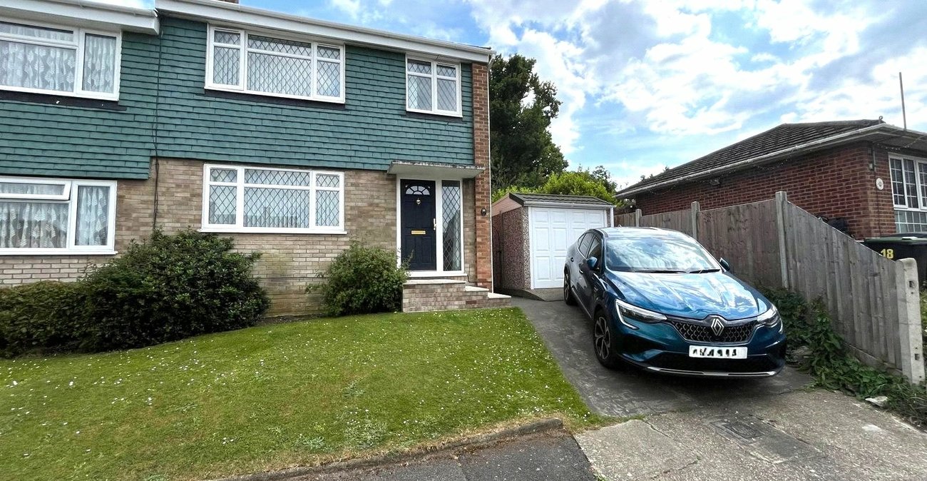 3 bedroom house for sale in Walderslade | Robinson Michael & Jackson