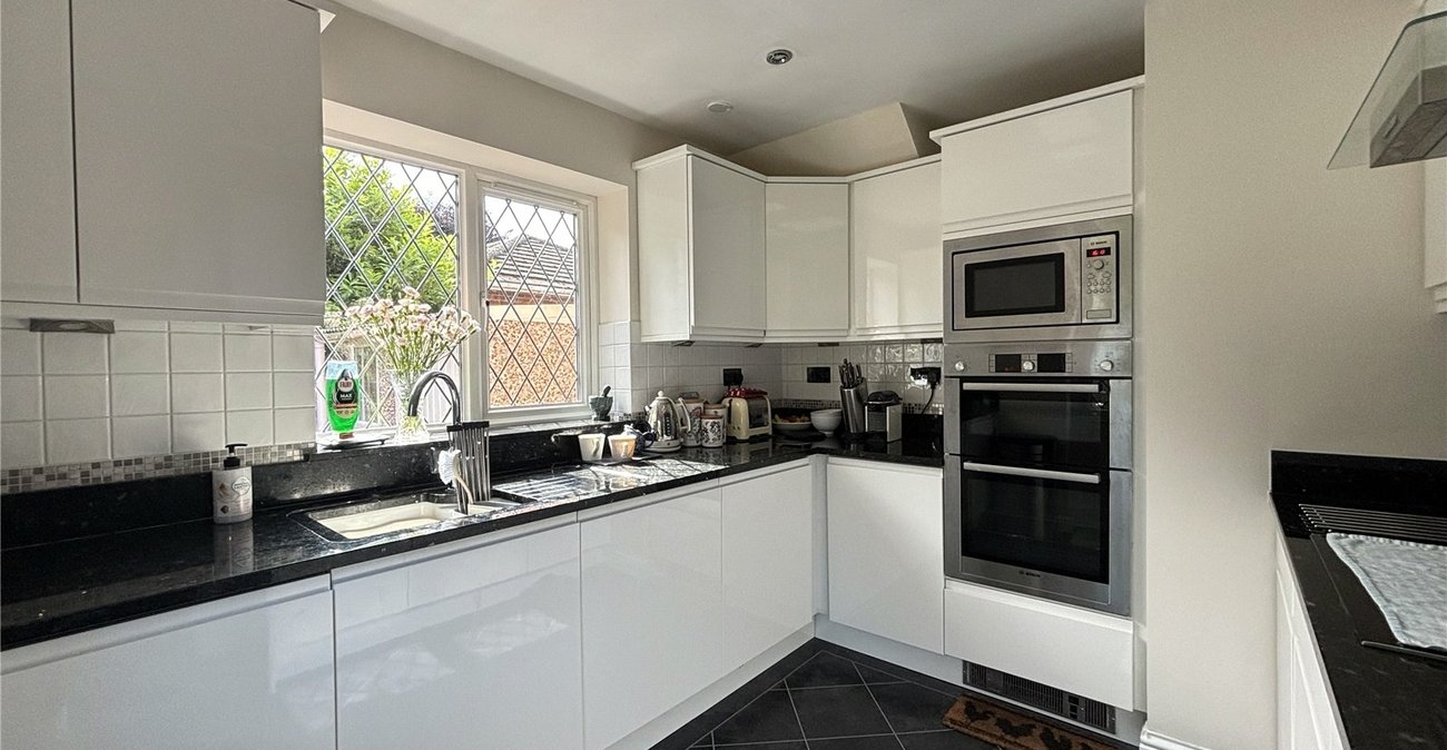 3 bedroom house for sale in Walderslade | Robinson Michael & Jackson