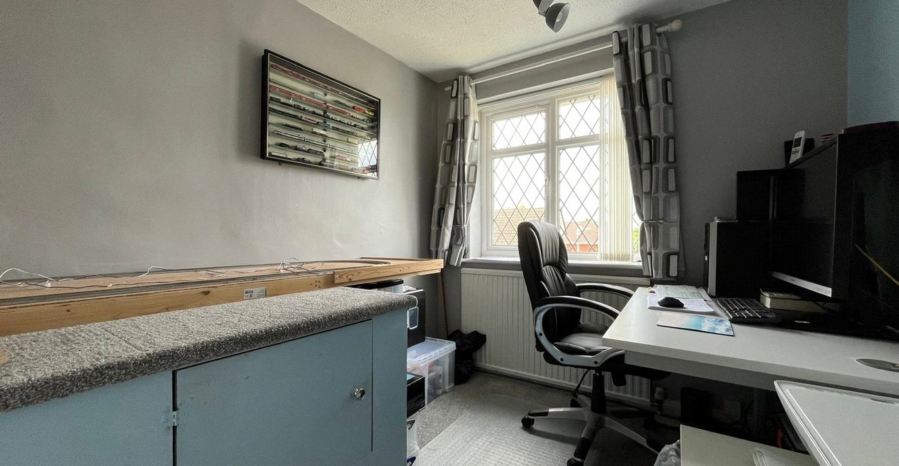 3 bedroom house for sale in Walderslade | Robinson Michael & Jackson