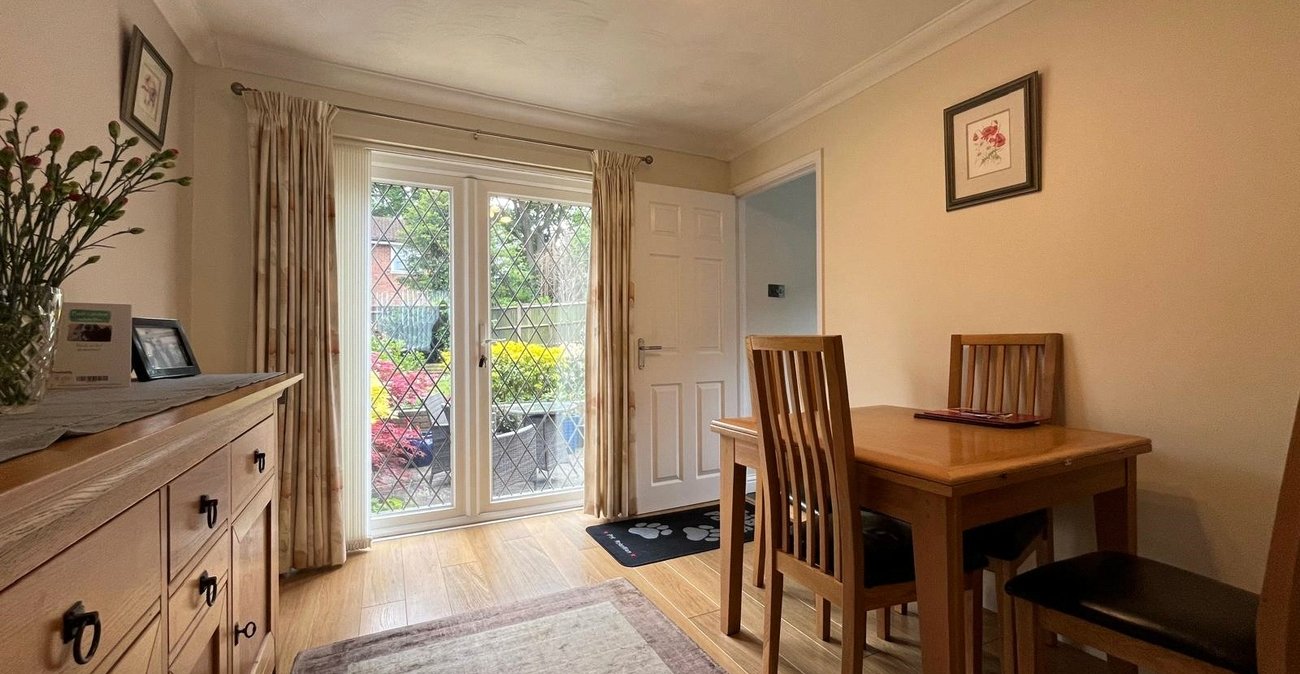 3 bedroom house for sale in Walderslade | Robinson Michael & Jackson