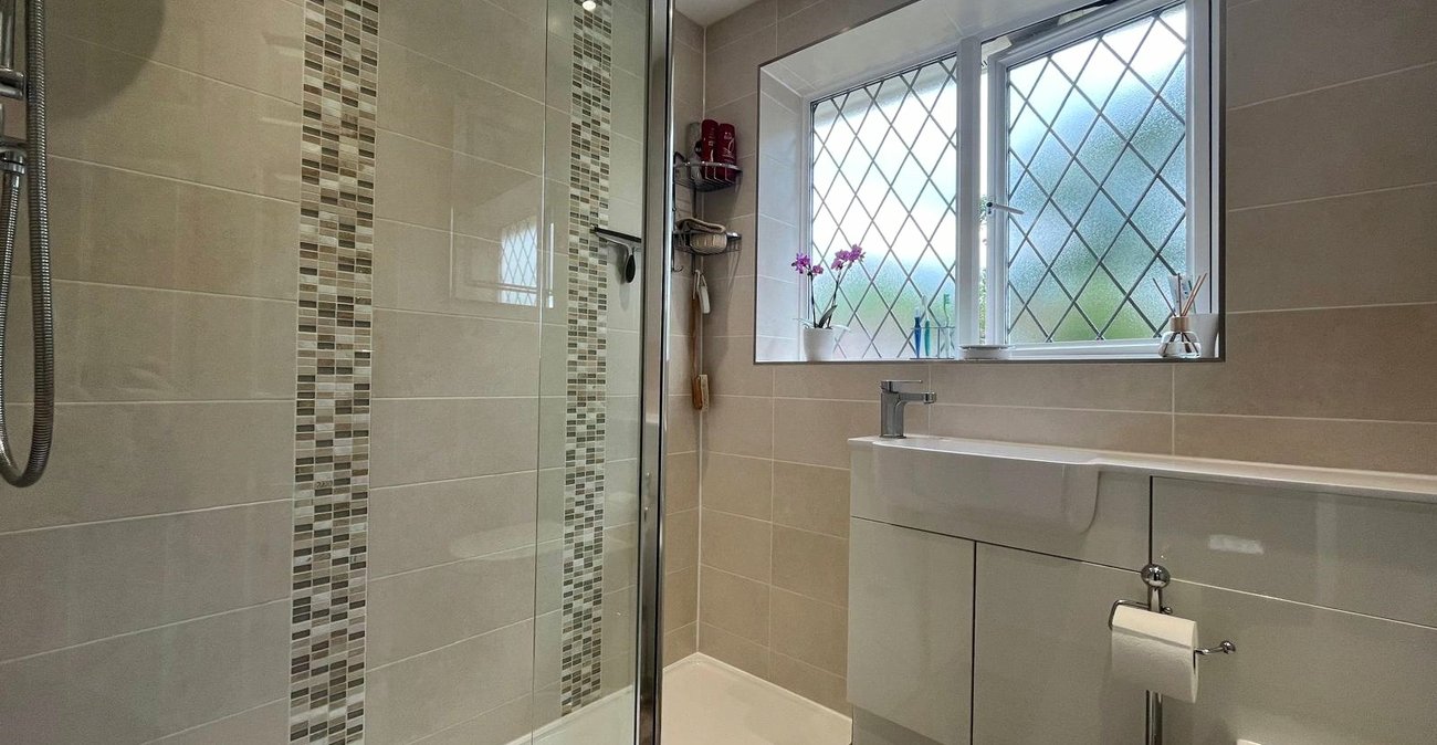 3 bedroom house for sale in Walderslade | Robinson Michael & Jackson