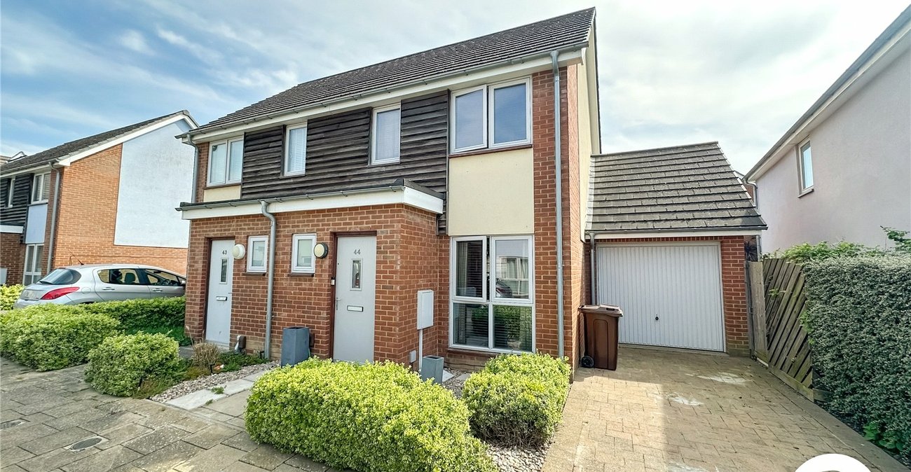 2 bedroom house for sale in St. Marys Island | Robinson Michael & Jackson