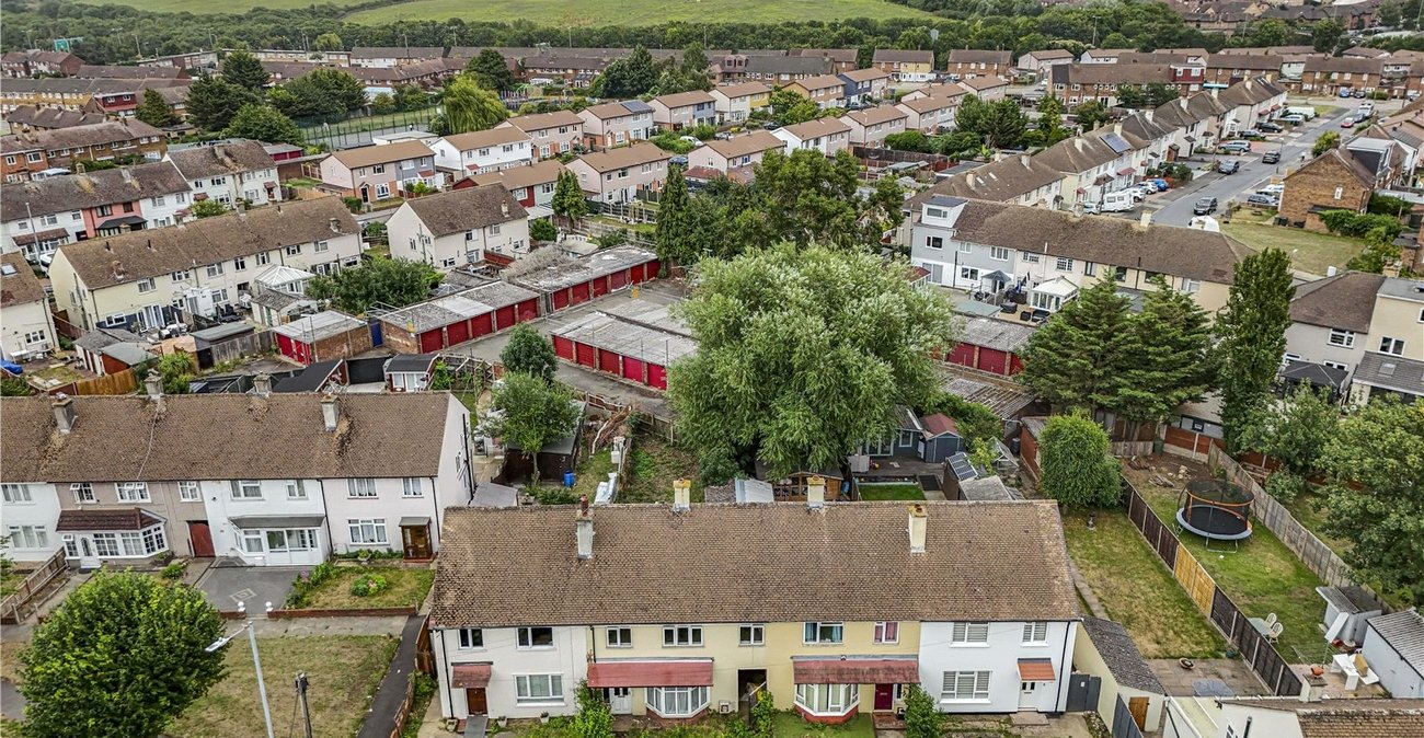 4 bedroom house for sale in Dartford | Robinson Jackson