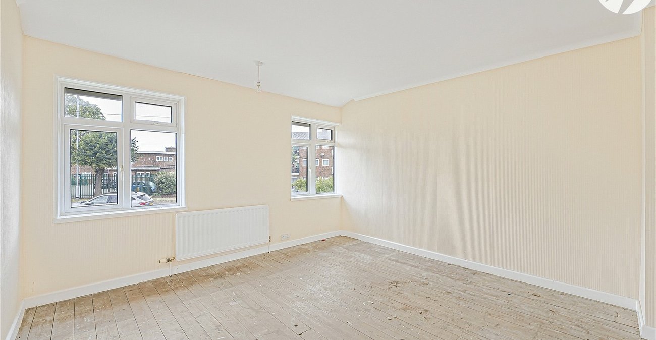 4 bedroom house for sale in Dartford | Robinson Jackson