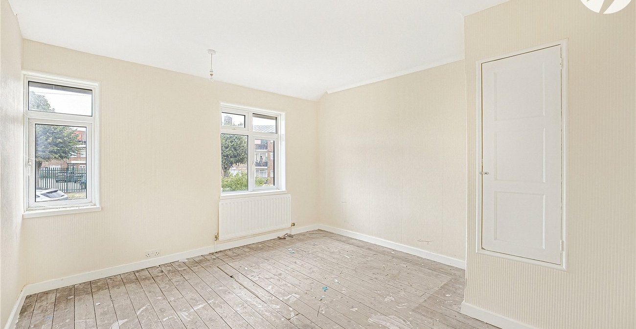 4 bedroom house for sale in Dartford | Robinson Jackson