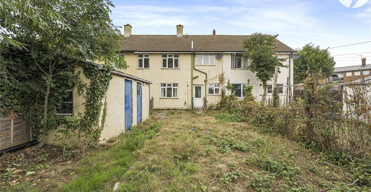 4 bedroom house for sale in Dartford | Robinson Jackson