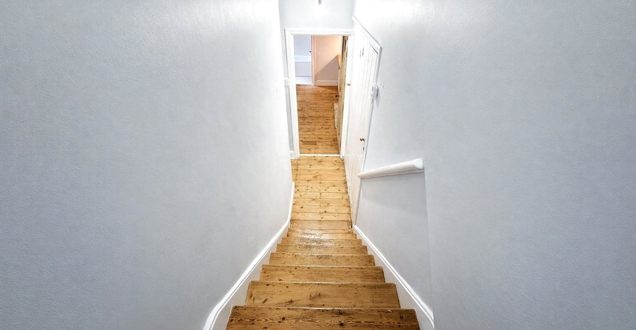 1 bedroom property for sale in London | Robinson Jackson