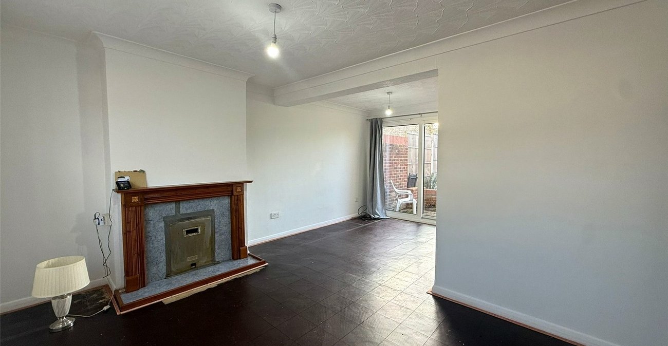 2 bedroom house for sale in Gravesend | Robinson Michael & Jackson