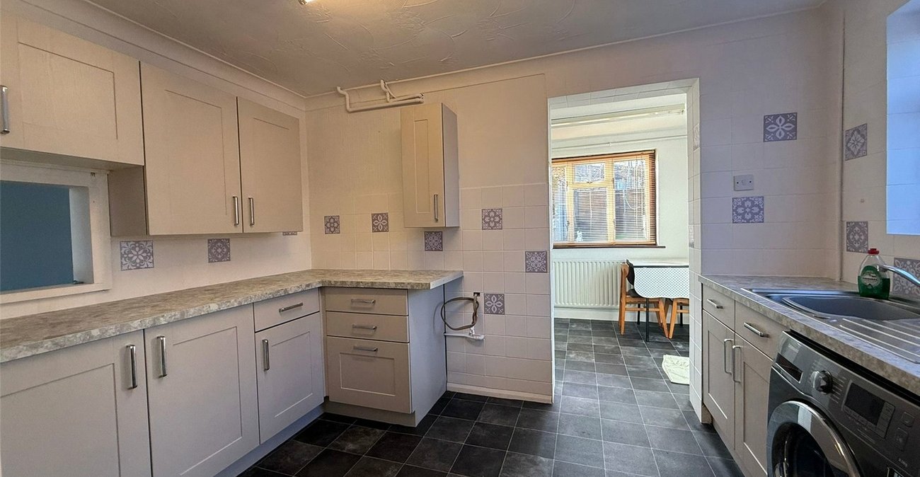 2 bedroom house for sale in Gravesend | Robinson Michael & Jackson