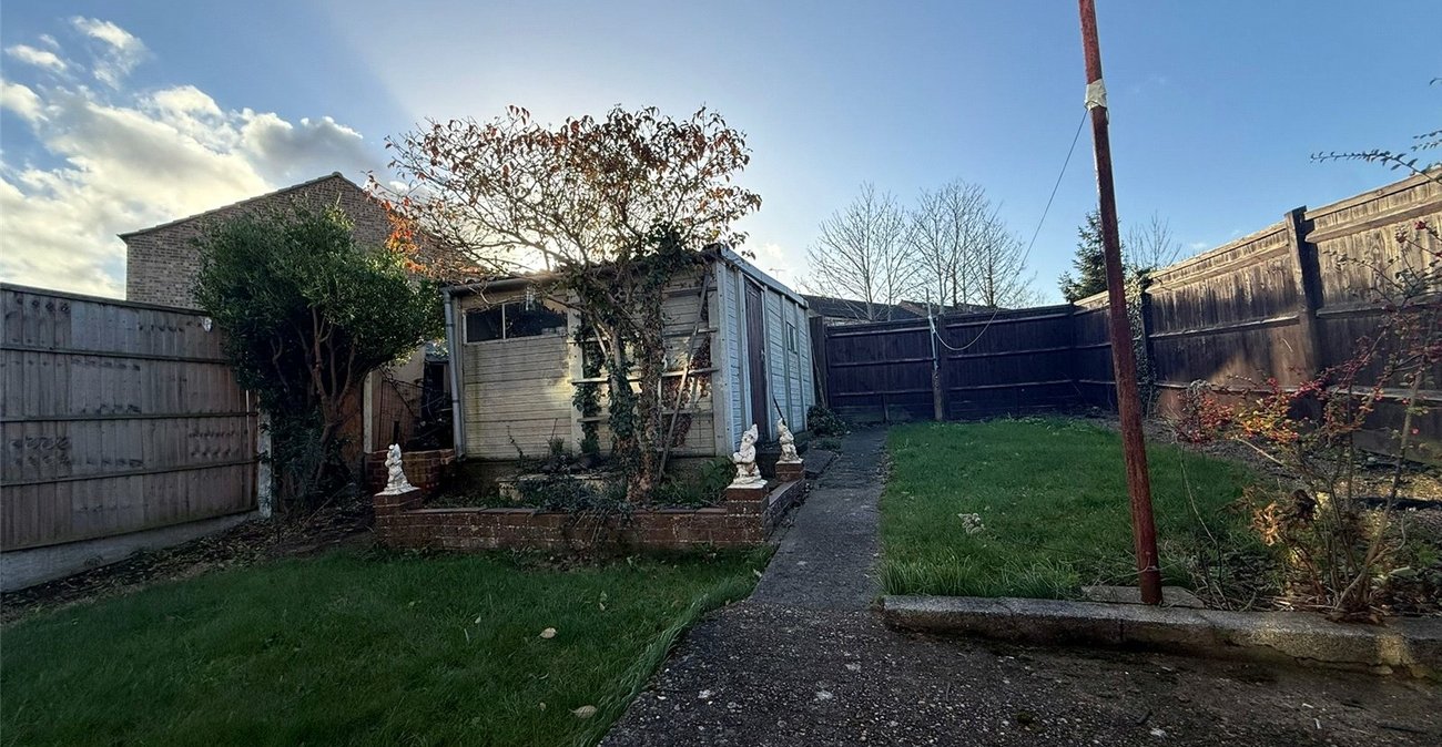 2 bedroom house for sale in Gravesend | Robinson Michael & Jackson