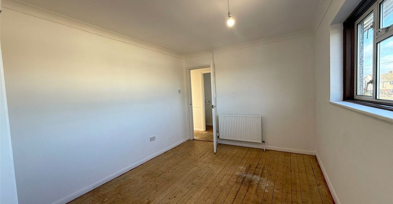 2 bedroom house for sale in Gravesend | Robinson Michael & Jackson