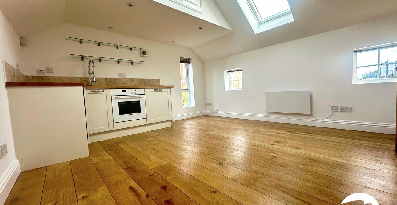 1 bedroom house for sale in London | Robinson Jackson