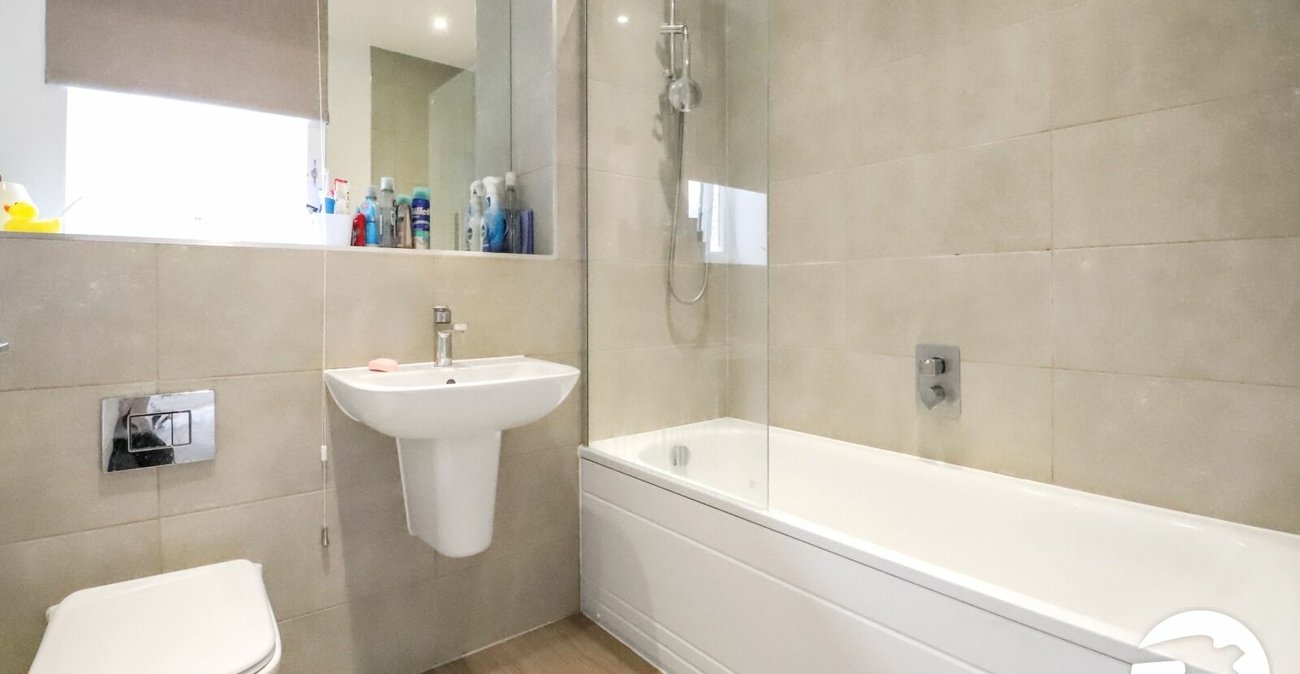 4 bedroom house for sale in Erith | Robinson Jackson