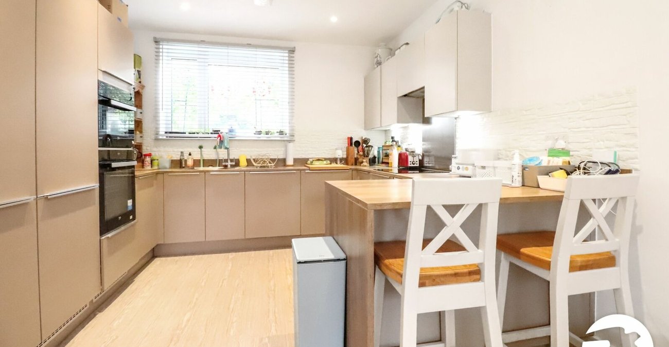 4 bedroom house for sale in Erith | Robinson Jackson