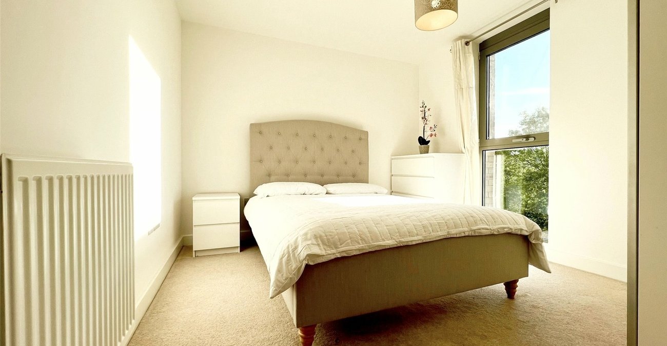 1 bedroom property for sale in London | Robinson Jackson