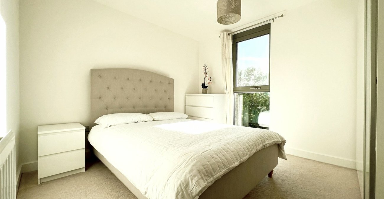 1 bedroom property for sale in London | Robinson Jackson