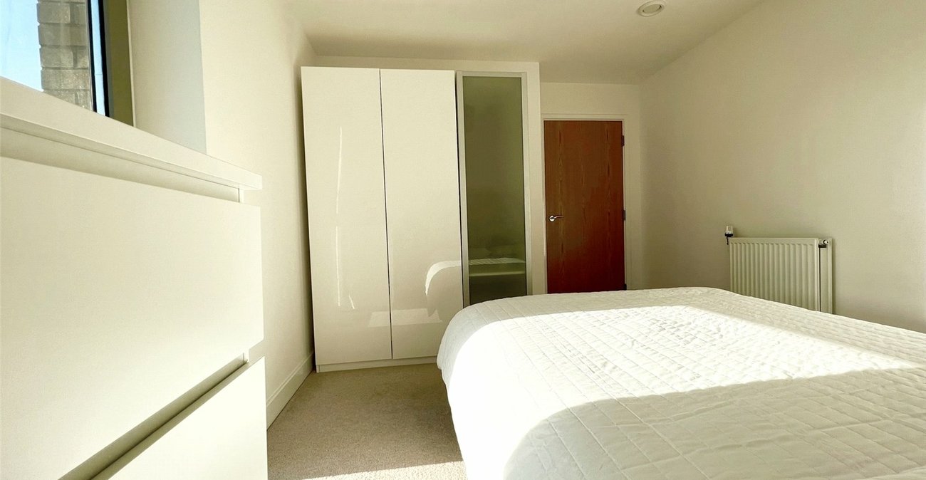 1 bedroom property for sale in London | Robinson Jackson