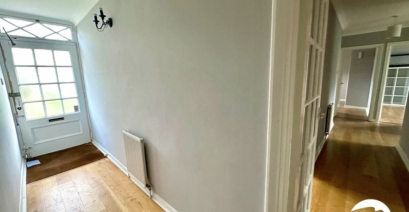 2 bedroom property for sale in London | Robinson Jackson