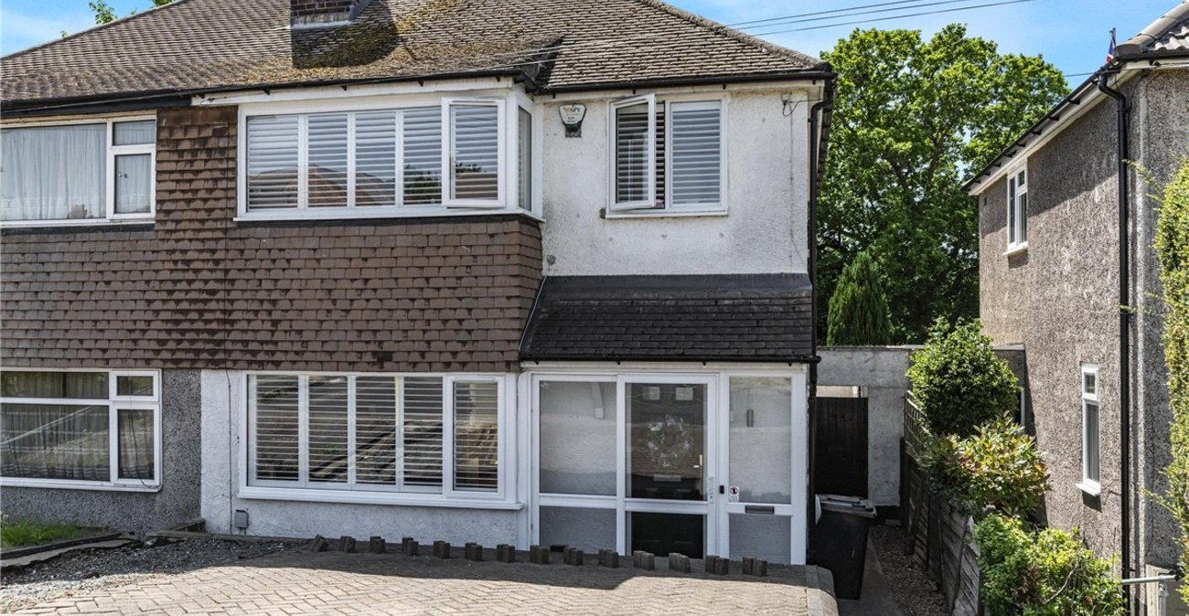 3 bedroom house for sale in Orpington | Robinson Jackson