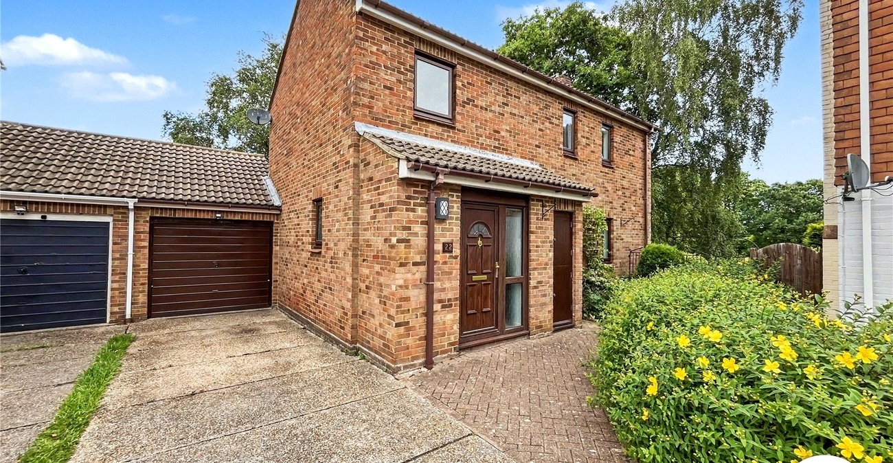 4 bedroom house for sale in Walderslade | Robinson Michael & Jackson