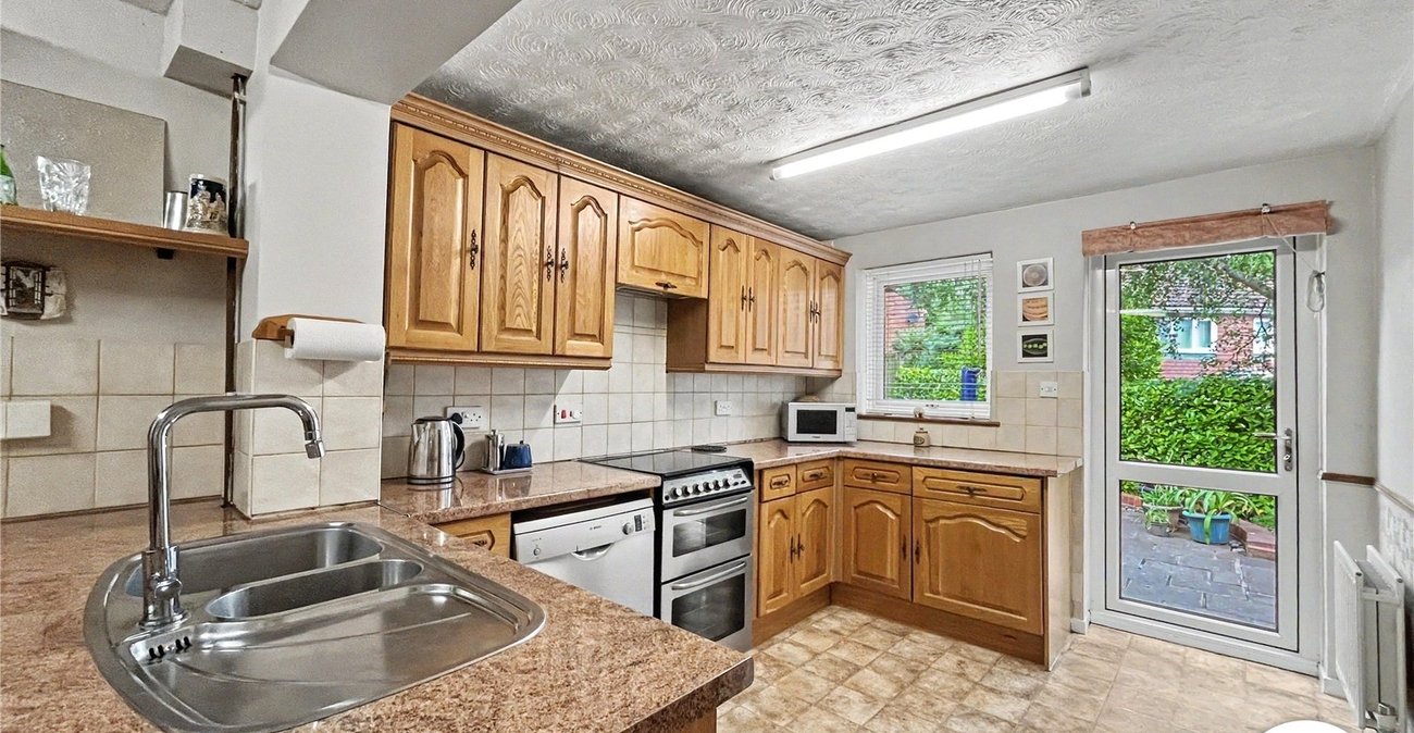 4 bedroom house for sale in Walderslade | Robinson Michael & Jackson