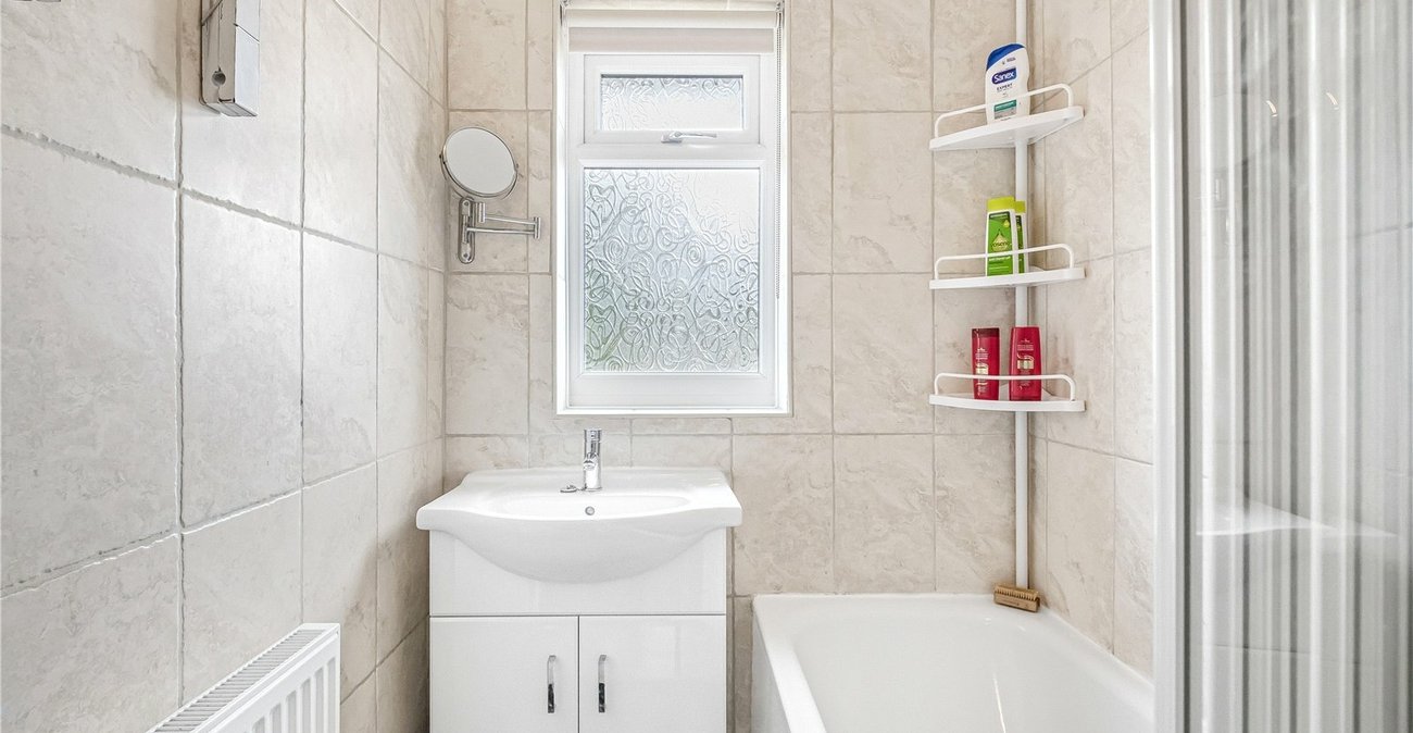 3 bedroom house for sale in Welling | Robinson Jackson