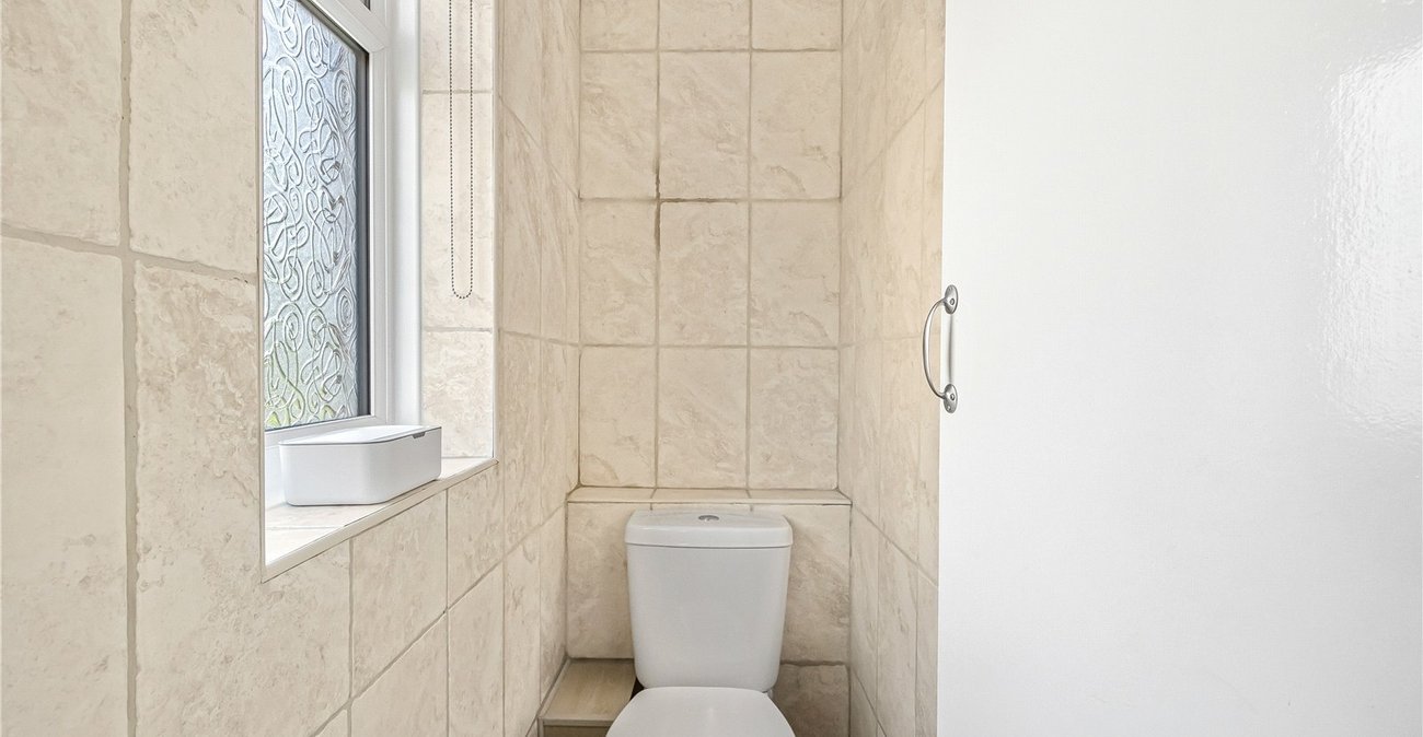 3 bedroom house for sale in Welling | Robinson Jackson