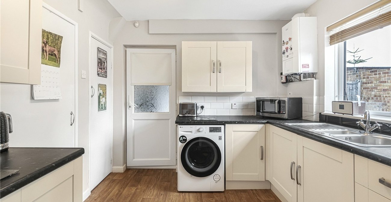 3 bedroom house for sale in Welling | Robinson Jackson