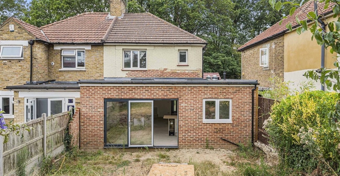 3 bedroom house for sale in Welling | Robinson Jackson