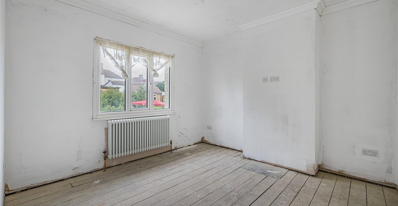 3 bedroom house for sale in Welling | Robinson Jackson