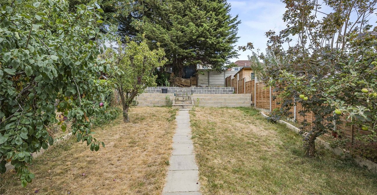 3 bedroom house for sale in Welling | Robinson Jackson