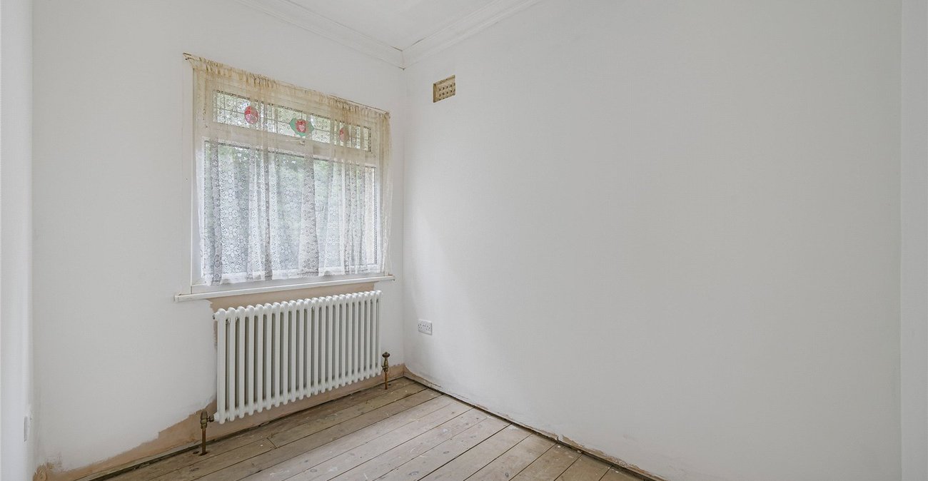 3 bedroom house for sale in Welling | Robinson Jackson