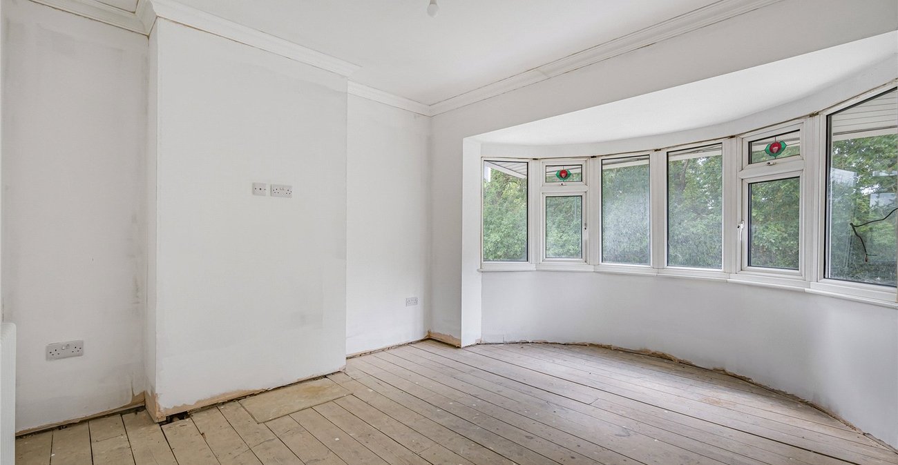 3 bedroom house for sale in Welling | Robinson Jackson