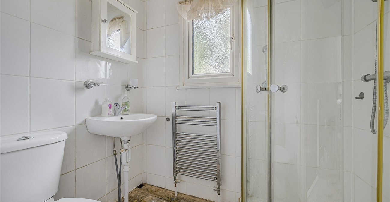 3 bedroom house for sale in Welling | Robinson Jackson