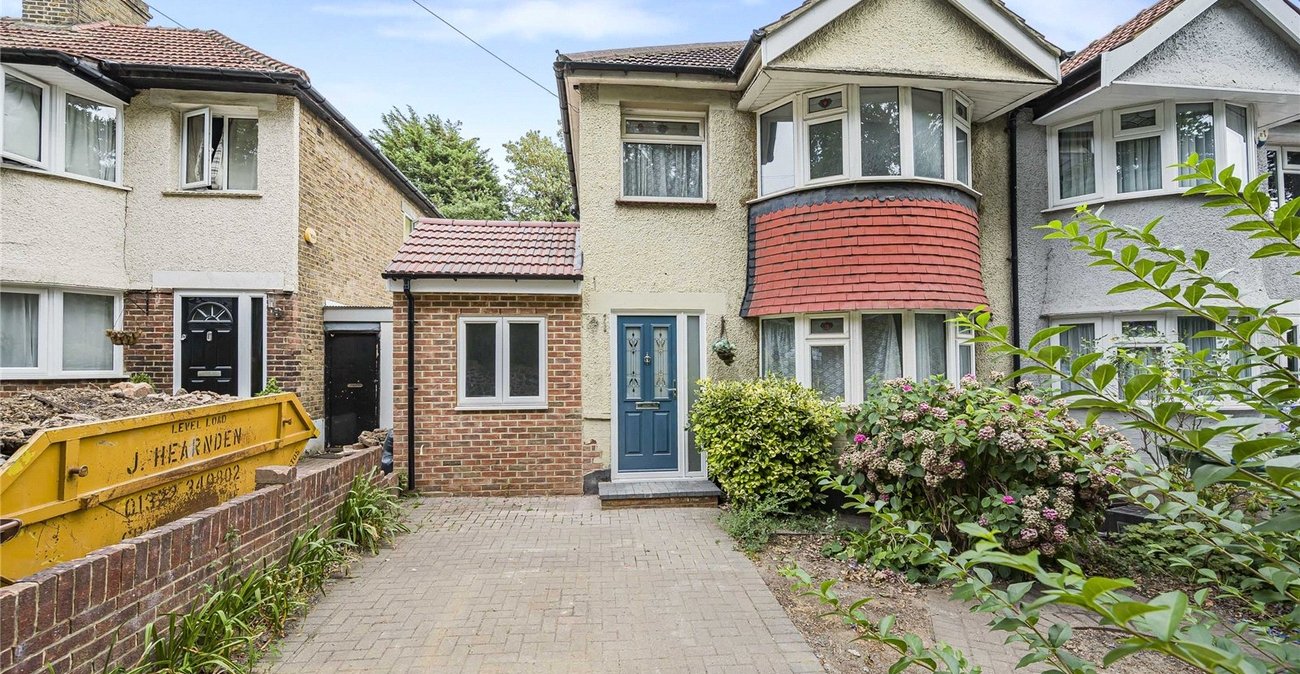 3 bedroom house for sale in Welling | Robinson Jackson
