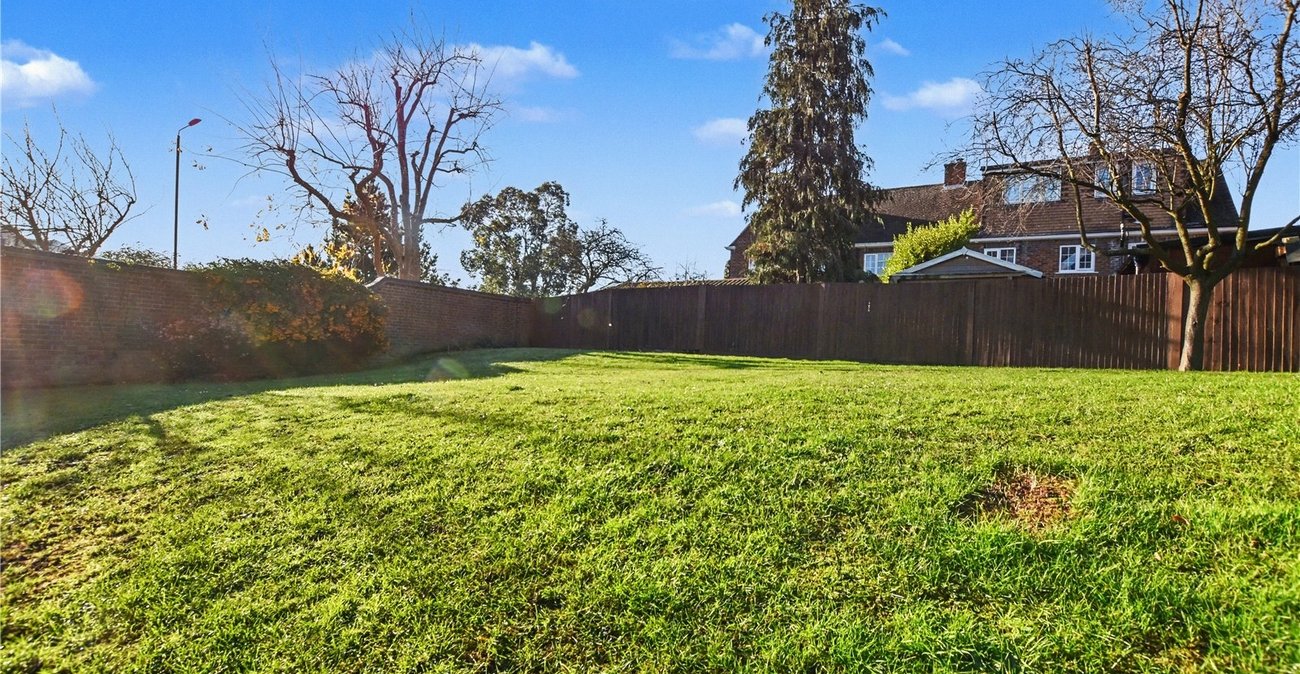 2 bedroom property for sale in Crayford | Robinson Jackson