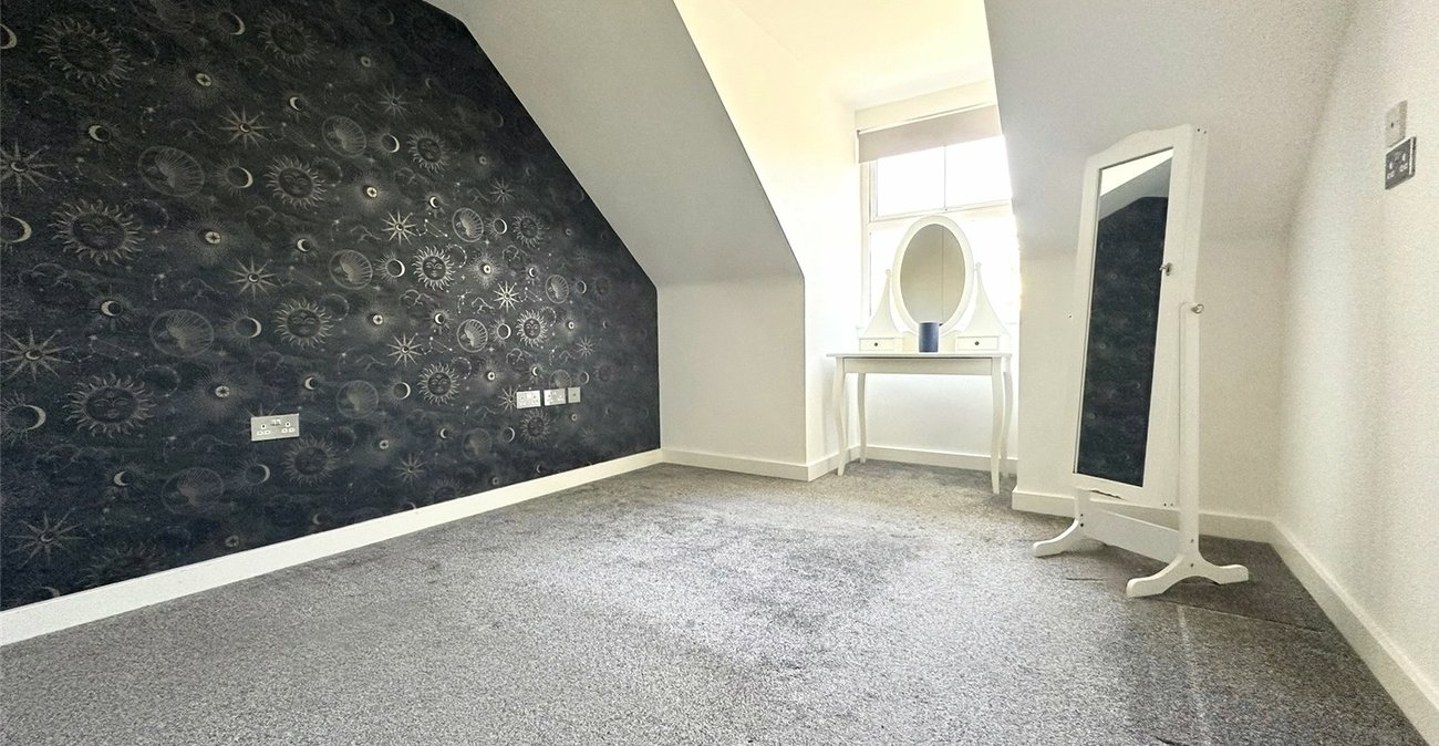1 bedroom property for sale in Greenhithe | Robinson Jackson