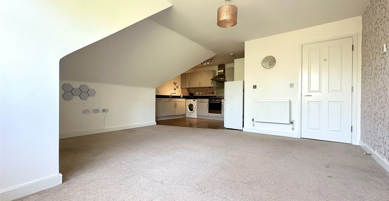 1 bedroom property for sale in Greenhithe | Robinson Jackson