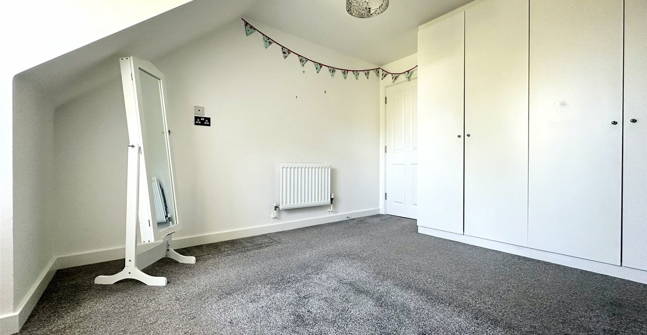 1 bedroom property for sale in Greenhithe | Robinson Jackson