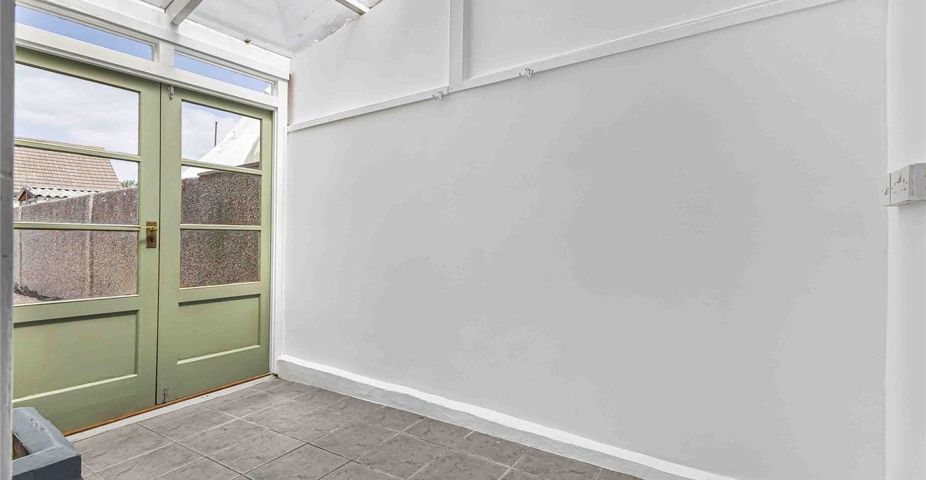 3 bedroom house for sale in Greenhithe | Robinson Jackson