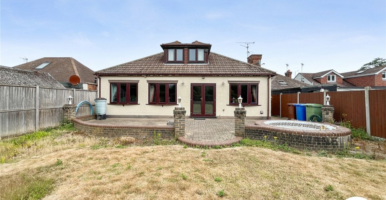 4 bedroom bungalow for sale in Newington | Robinson Michael & Jackson