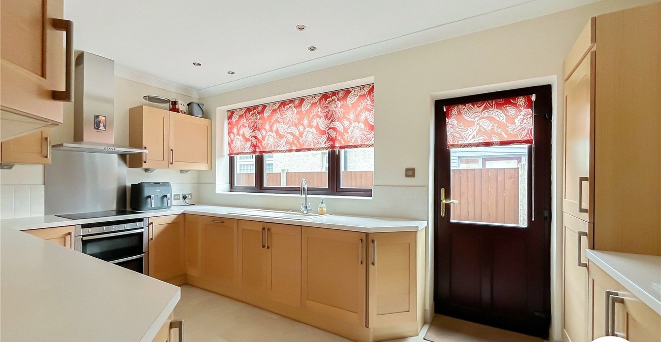 4 bedroom bungalow for sale in Newington | Robinson Michael & Jackson