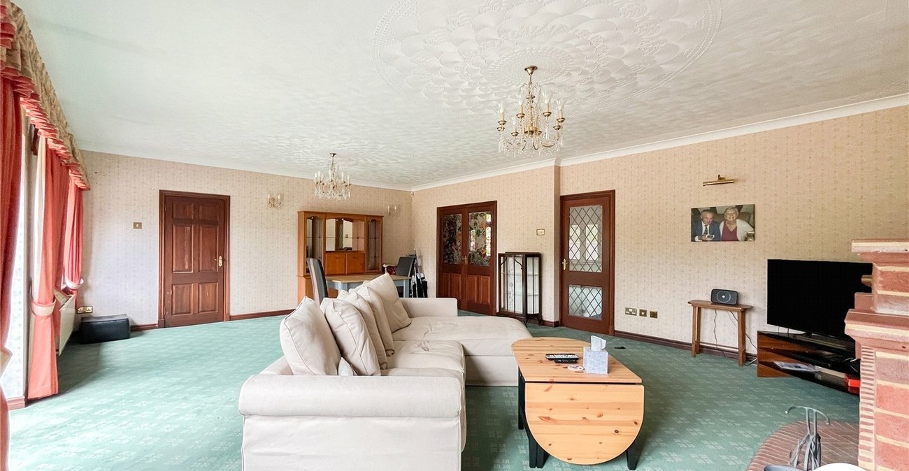 4 bedroom bungalow for sale in Newington | Robinson Michael & Jackson