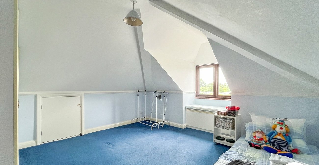 4 bedroom bungalow for sale in Newington | Robinson Michael & Jackson